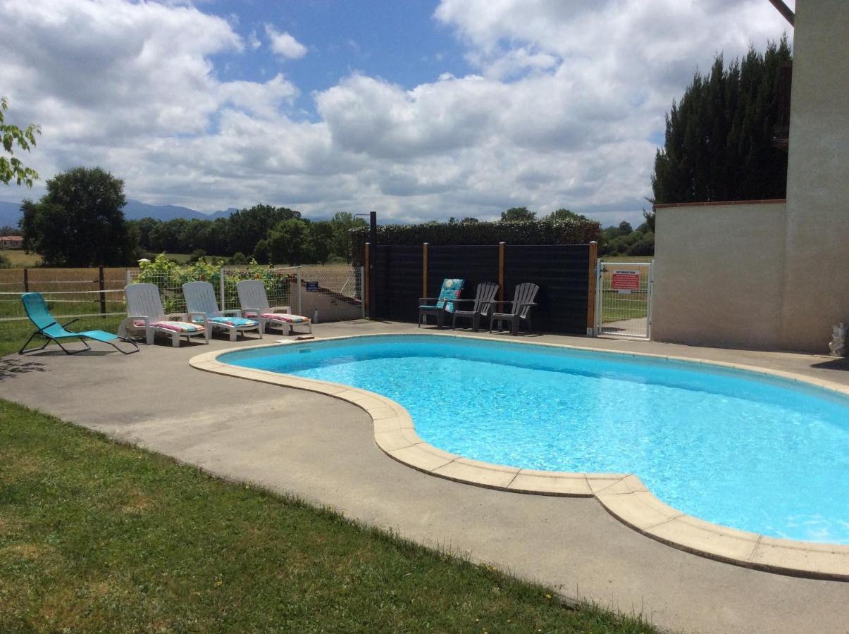 Gite En Comminges Franquevielle Exterior photo